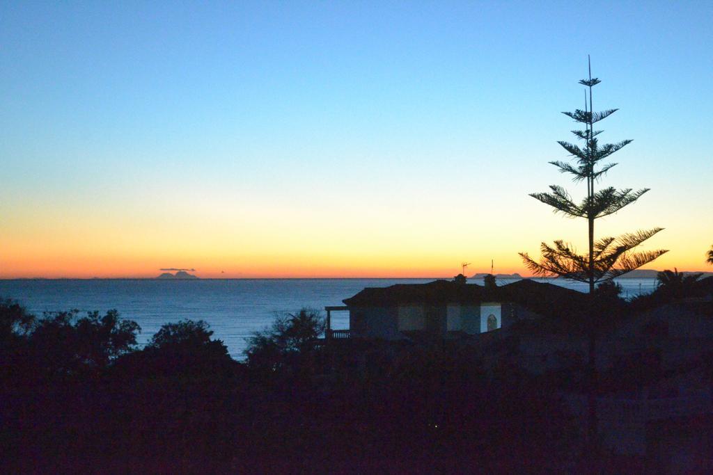 Casa Luz Del Faro Bed & Breakfast Mijas Costa Exterior photo